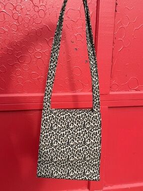 Vintage shoulder bag cheetah print